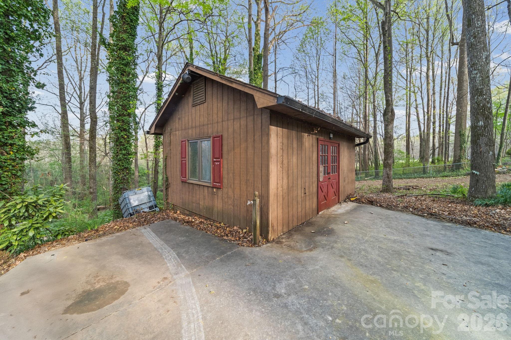 Random Woods - Residential