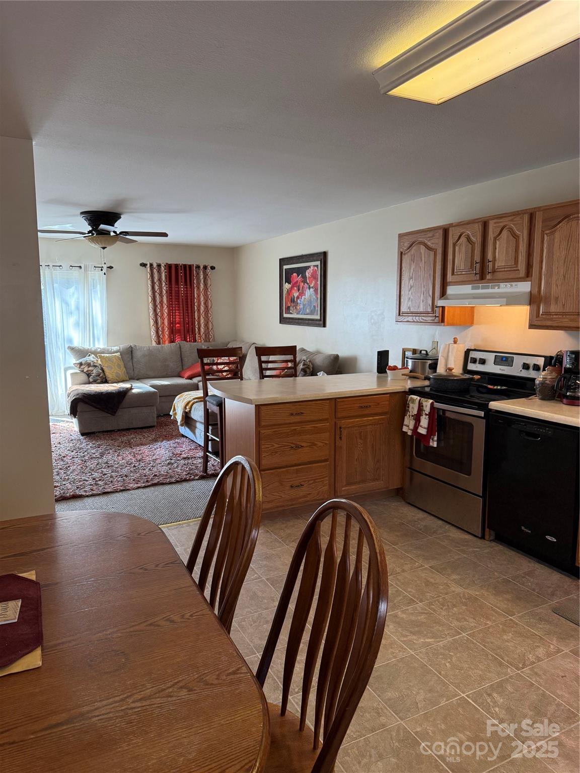151 Country Club Drive 3