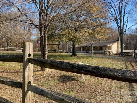 Photo of 8737 Whippoorwill Lane, Indian Land, SC 29707 (MLS # 4335501)