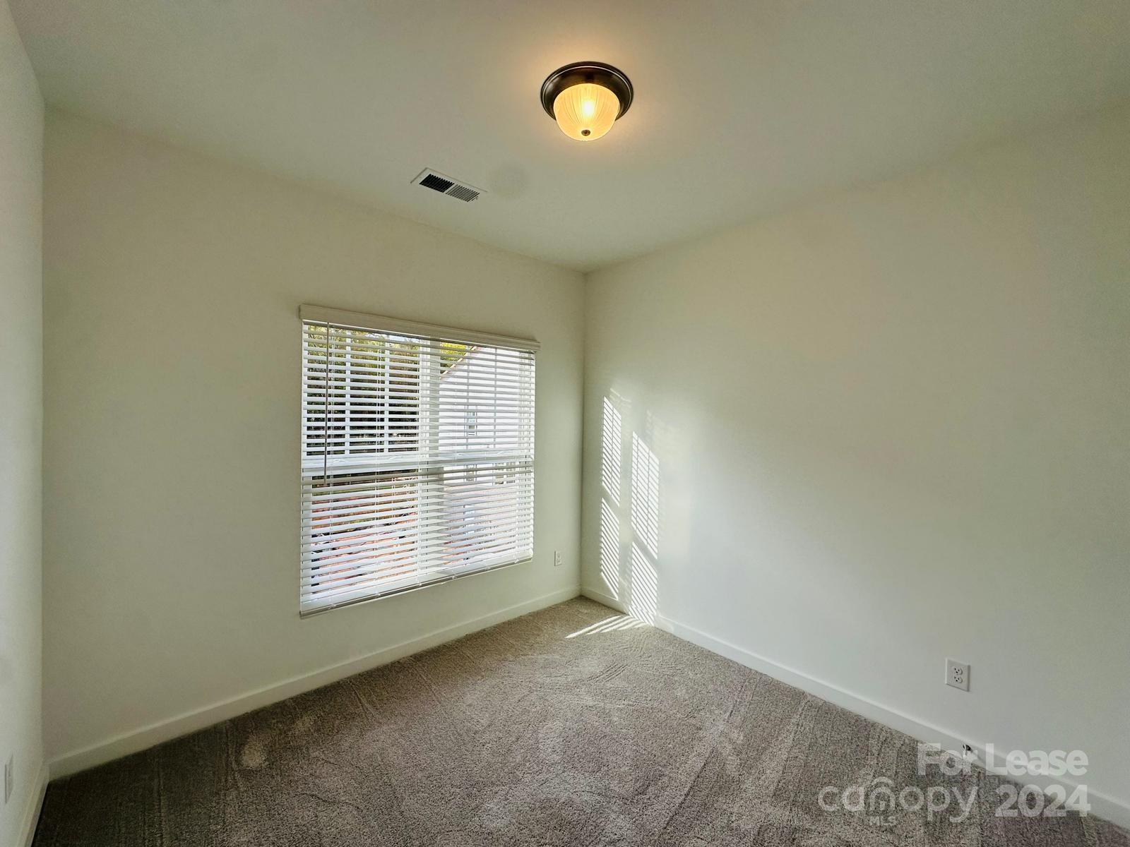 Royall Townes - Residential Lease