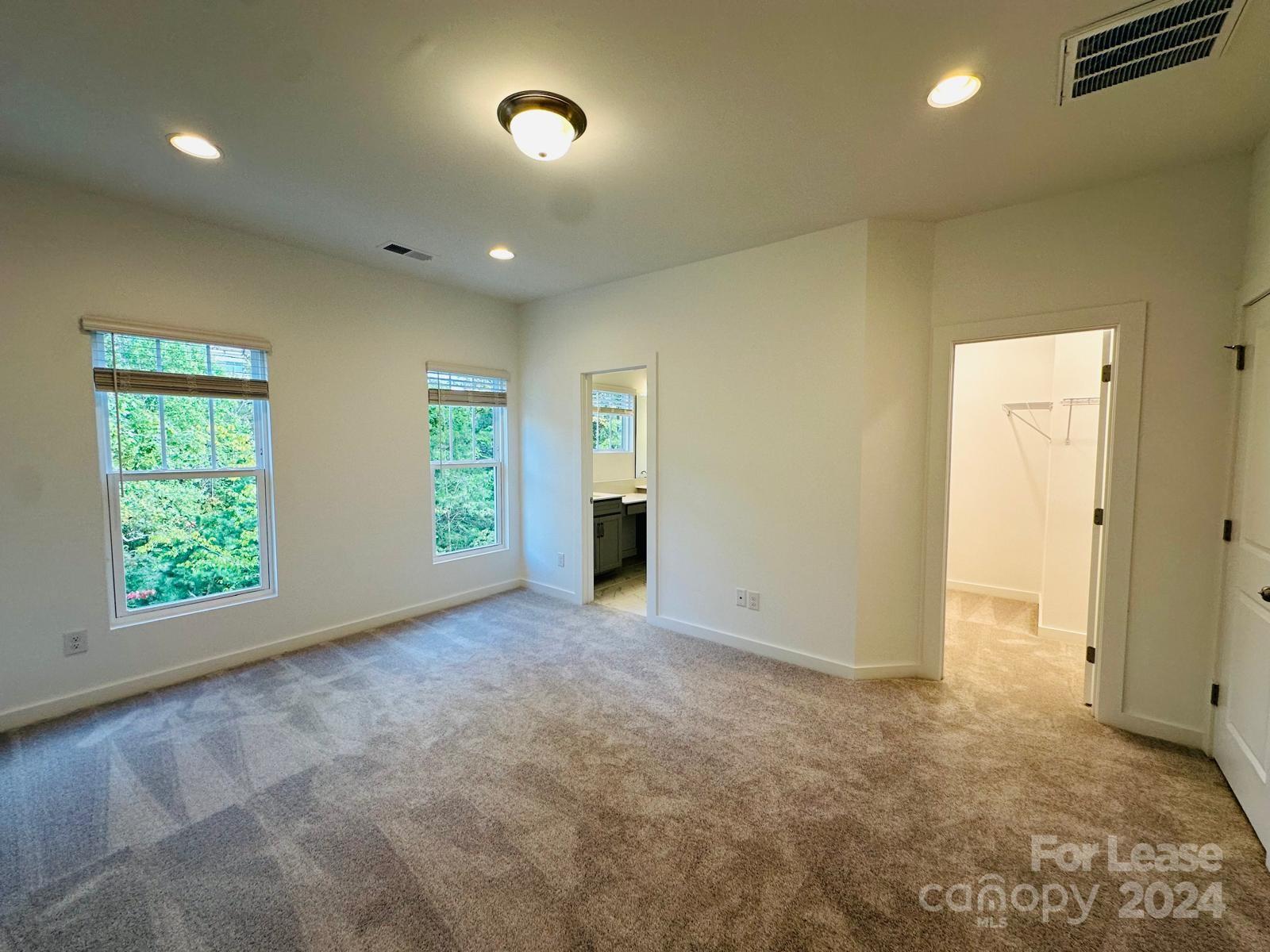 Royall Townes - Residential Lease
