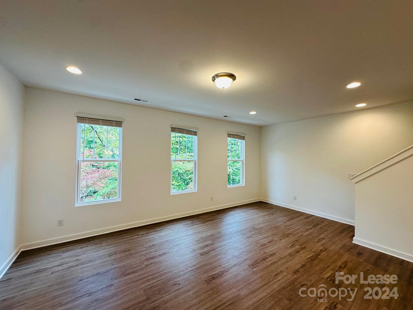 Royall Townes - Residential Lease