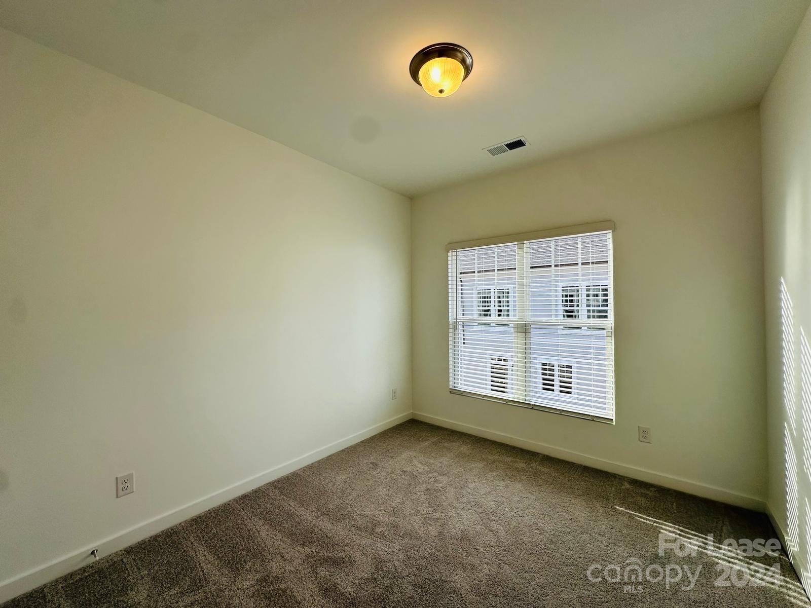 Royall Townes - Residential Lease