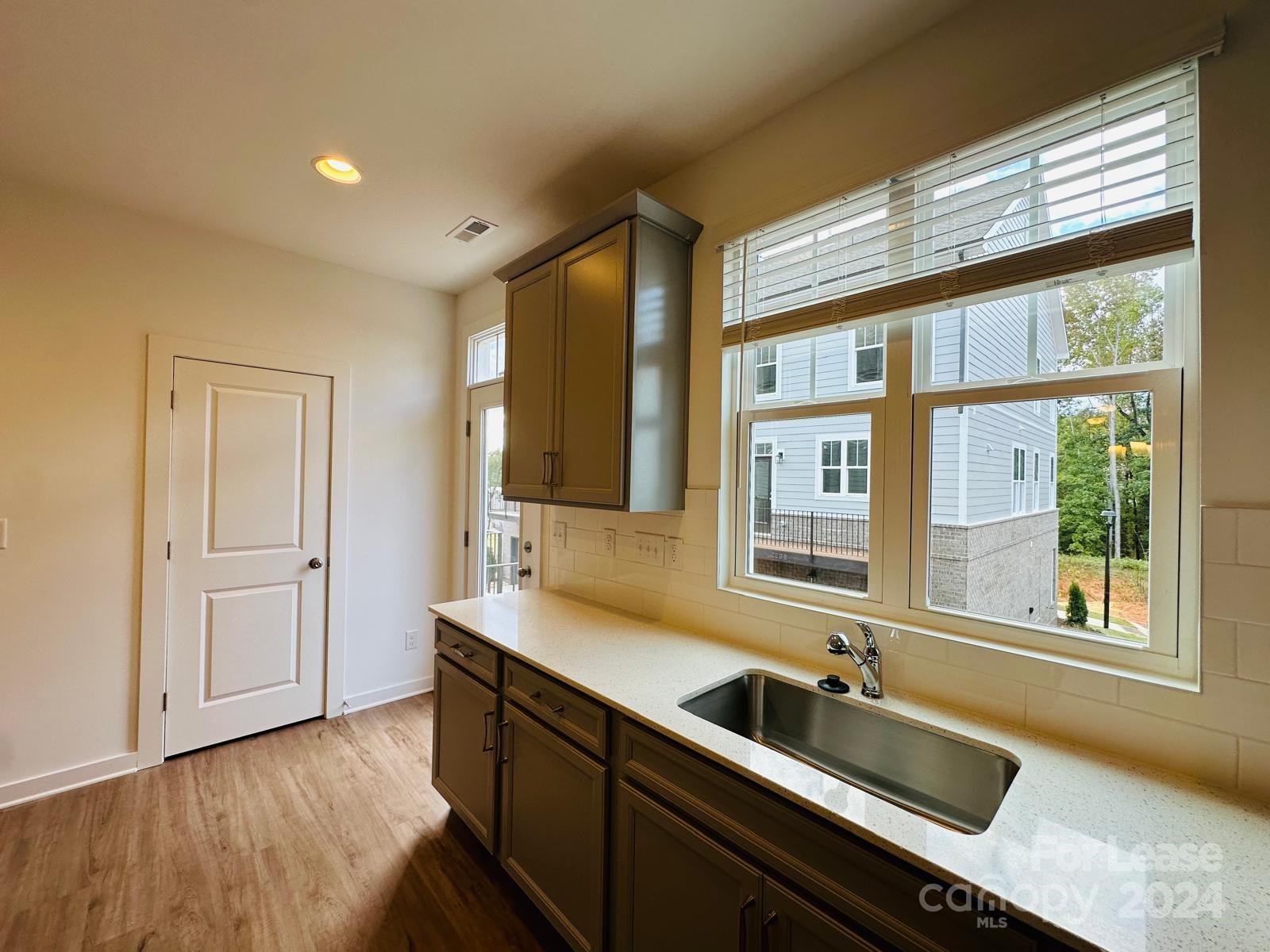 Royall Townes - Residential Lease