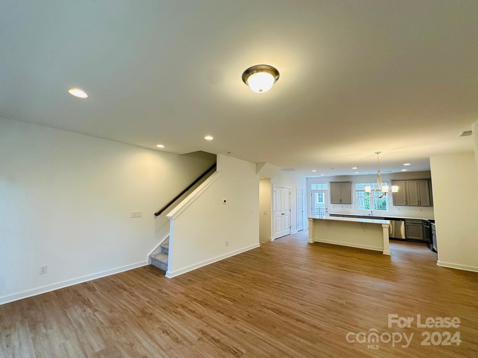 Royall Townes - Residential Lease