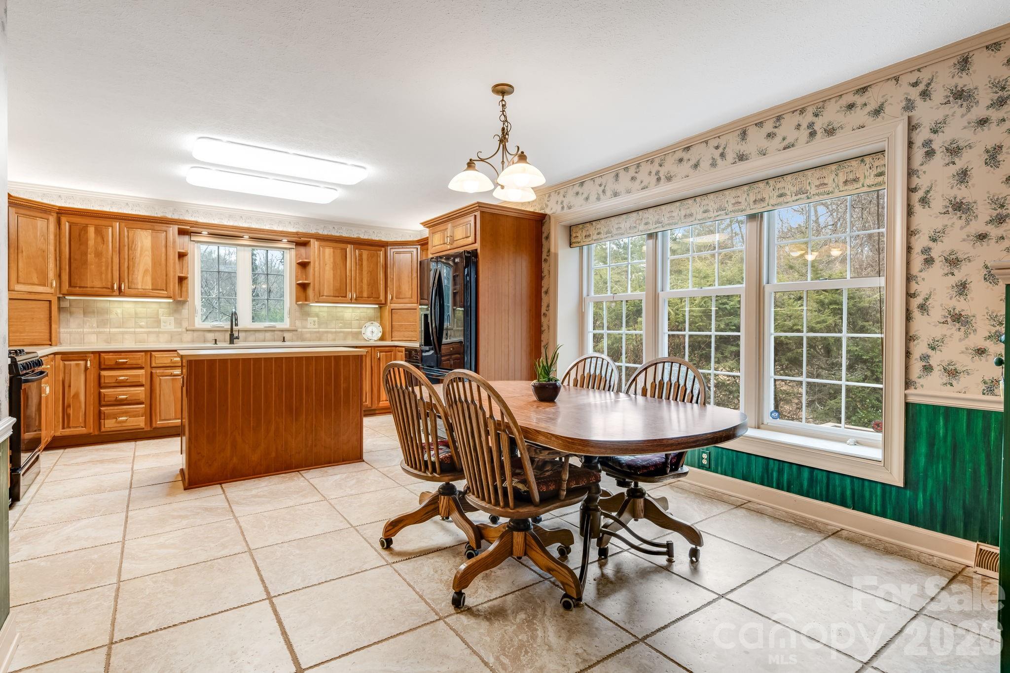 Echo Lake - Residential