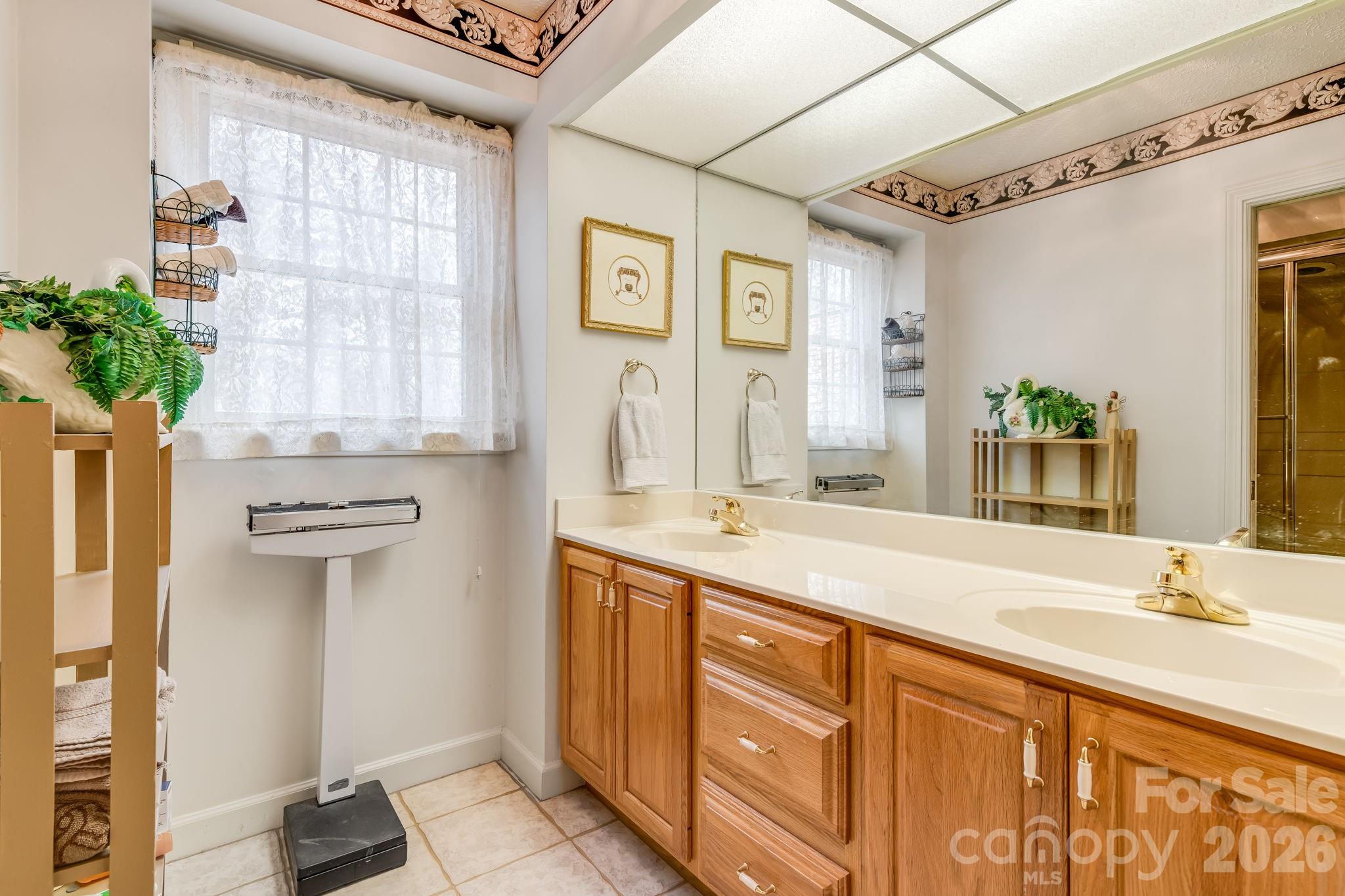 Echo Lake - Residential