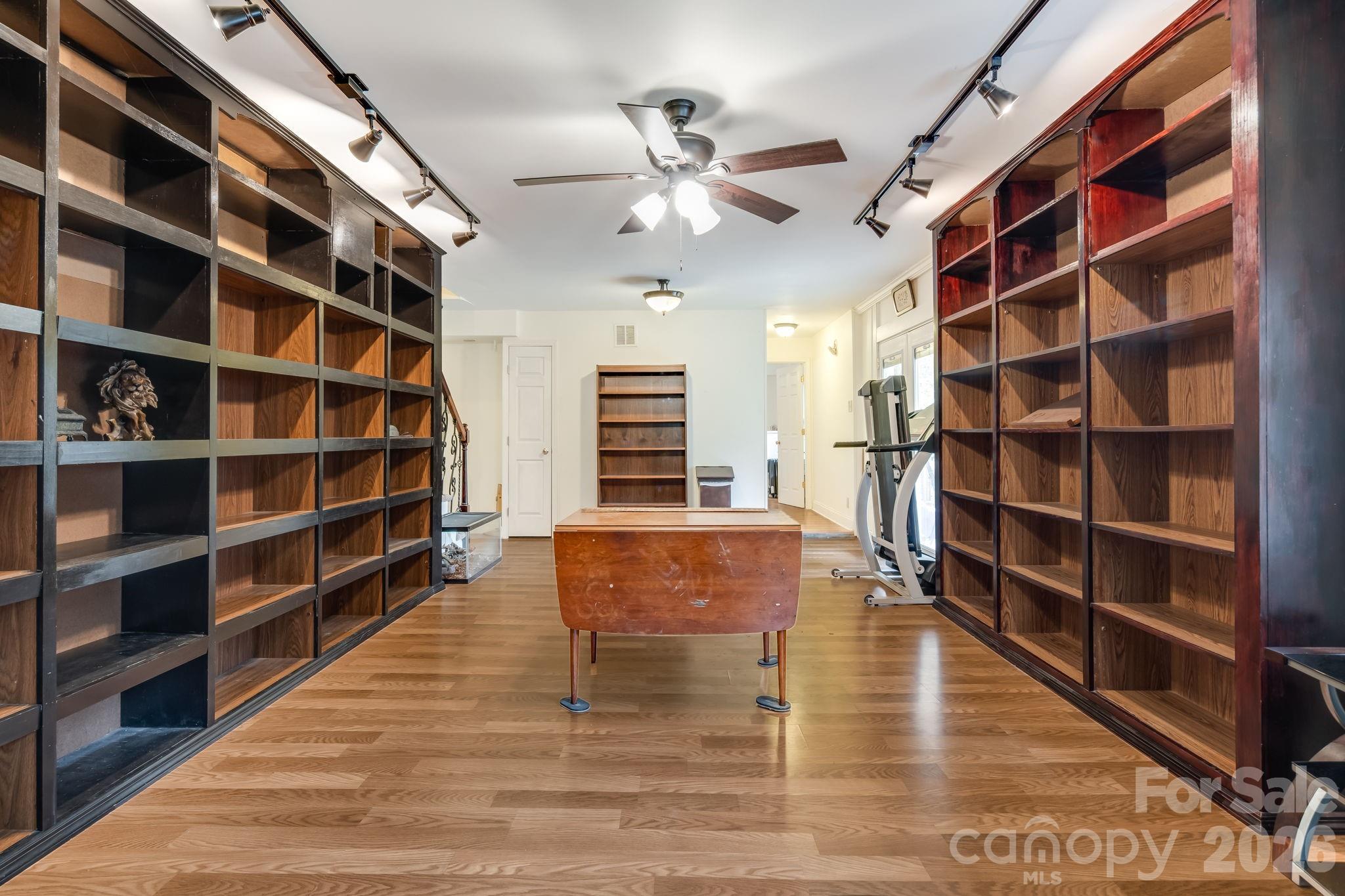 Echo Lake - Residential