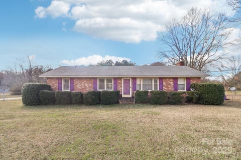 1177 Craigbrow Circle Chester SC 29706