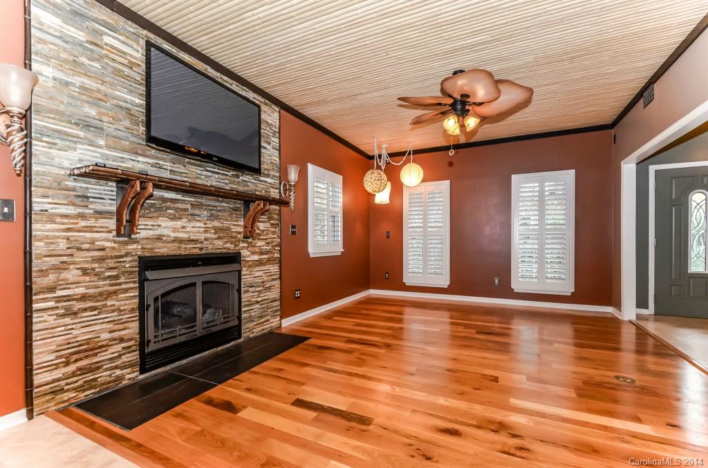 Tega Cay - Residential