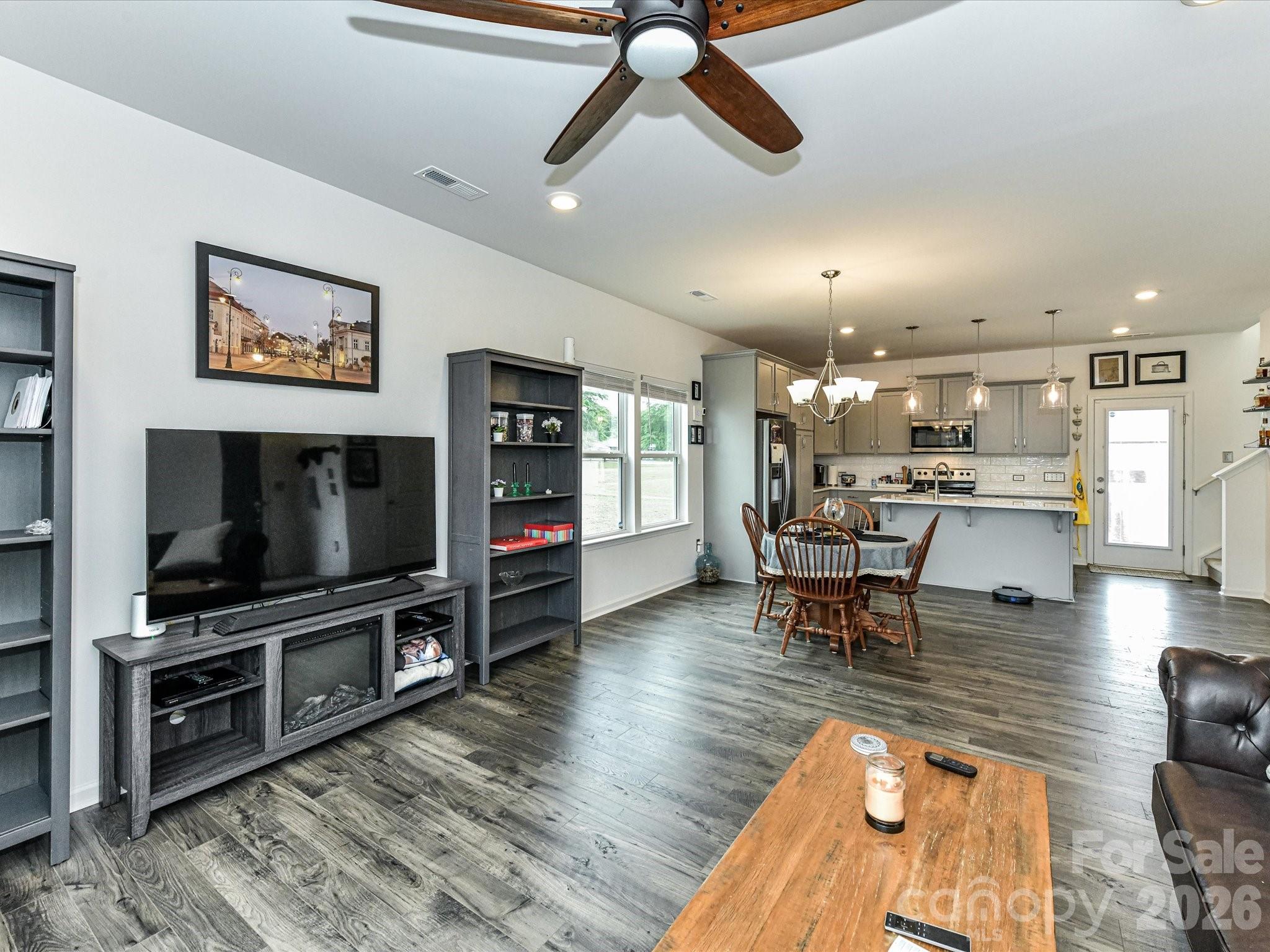 Eagles Crest - Residential