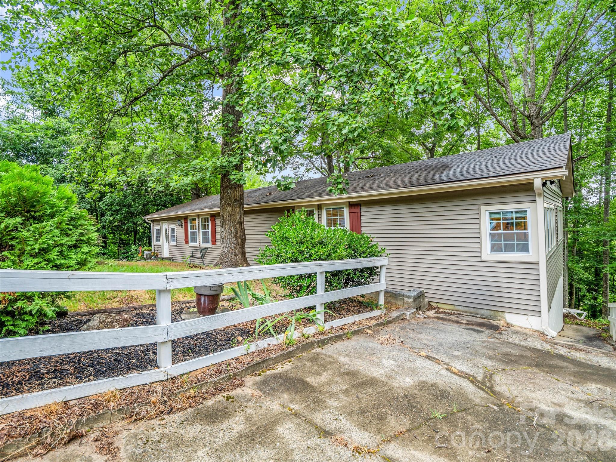 297 Chimney Cliffs Drive