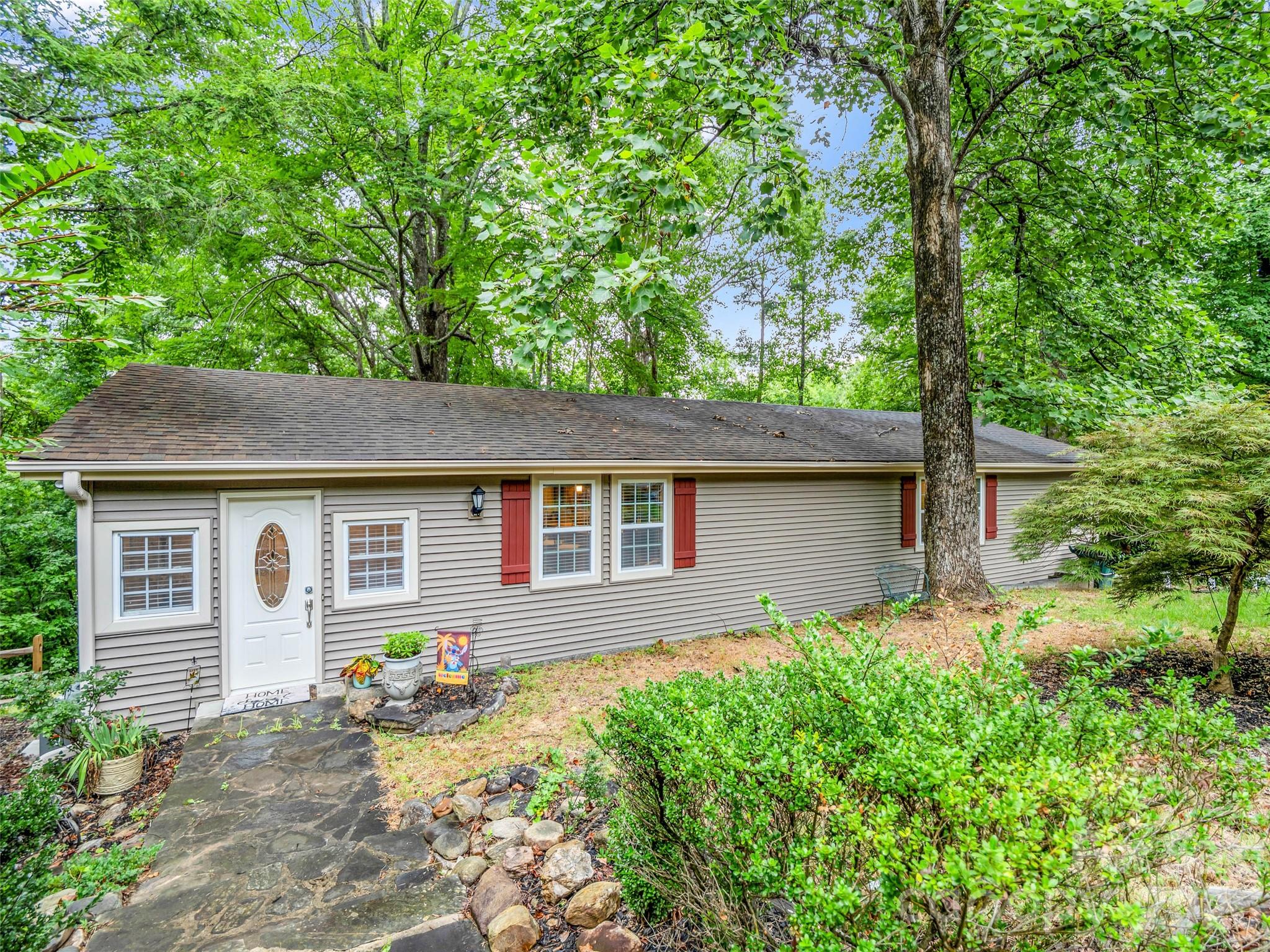 297 Chimney Cliffs Drive, Lake Lure, NC, 28746