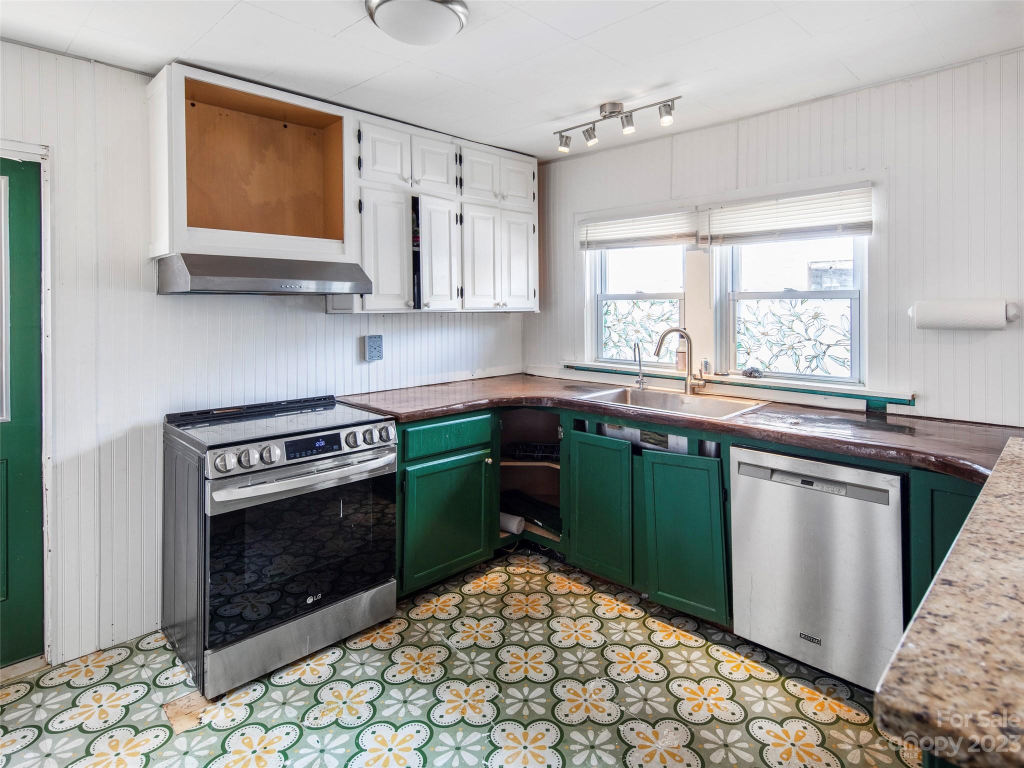 Villa Heights - Residential