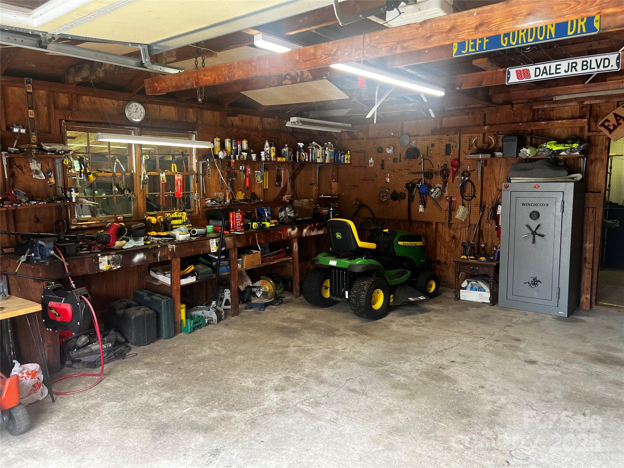 Eagle Chase - Residential