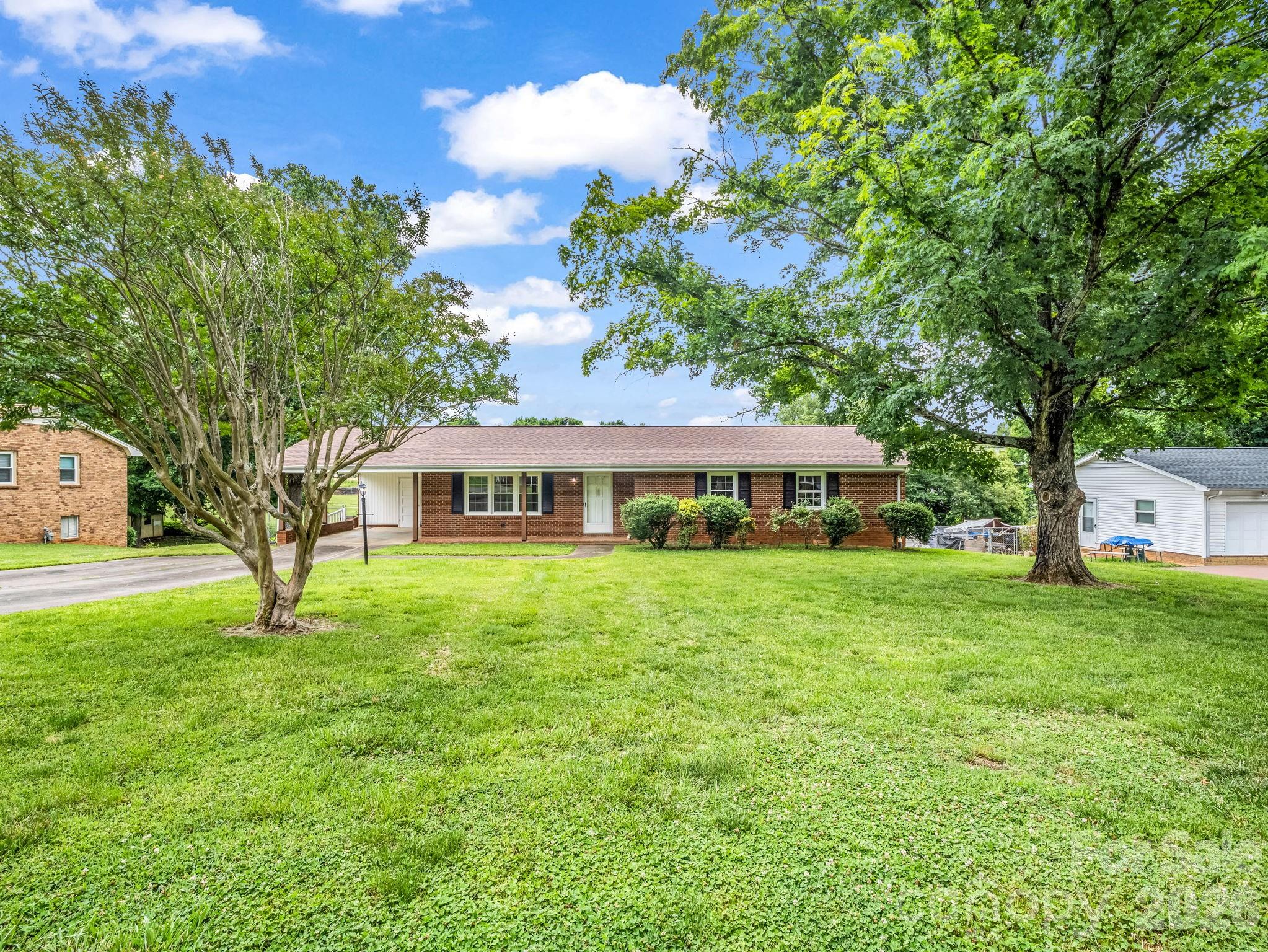 2917 Poplar Circle