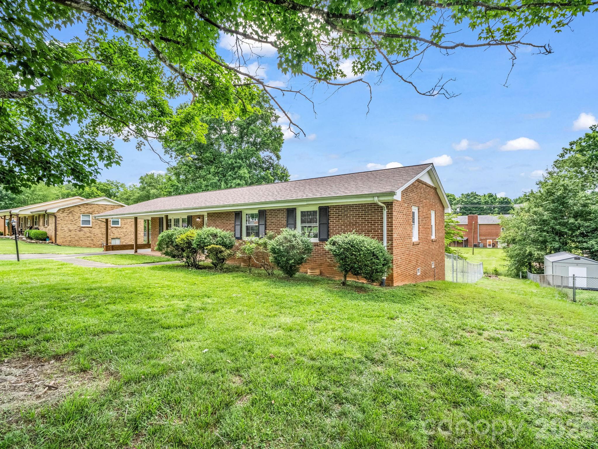 2917 Poplar Circle