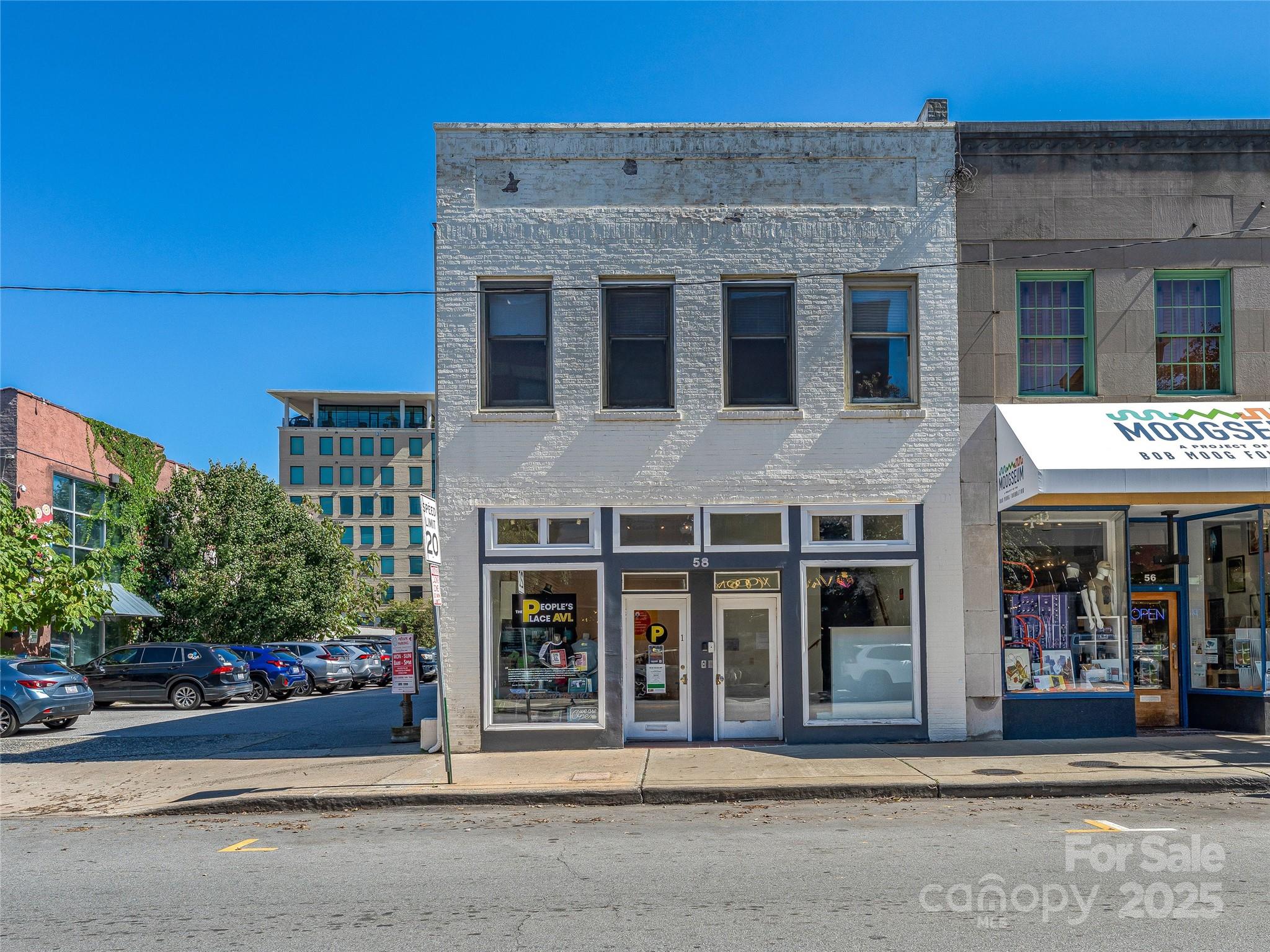 58 Broadway Street
