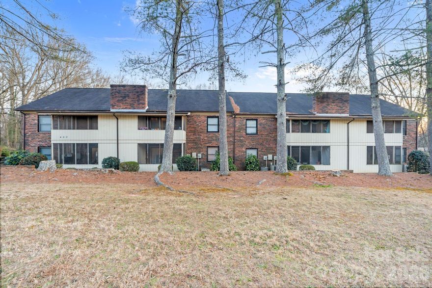 Northridge Apartments – 460 14th Ave NE, Hickory, NC
Rare income-producing 16-unit apartment complex with an additional .41-acre wooded lot (Parcel ID: 370312969495) included! This property features functional layouts, on-site parking, and a proven rental history, offering reliable cash flow from day one. Convenient to shopping, dining, schools, major roadways and more, Northridge provides both stability and upside potential for investors. Don’t miss this opportunity to own a turnkey multifamily asset in a strong rental market!