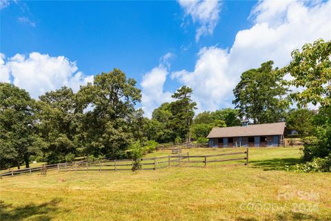 A home in Tryon