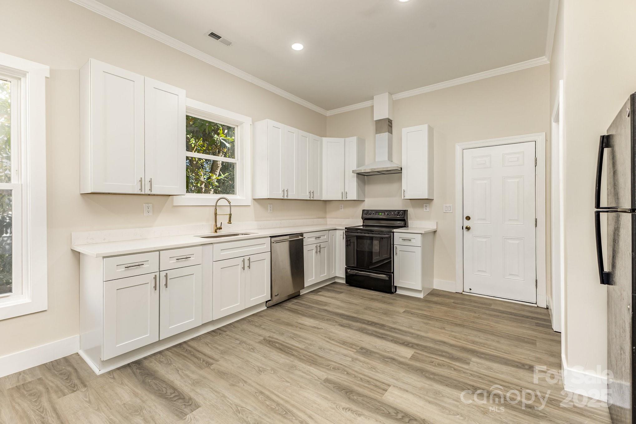 1205 S Lafayette Street