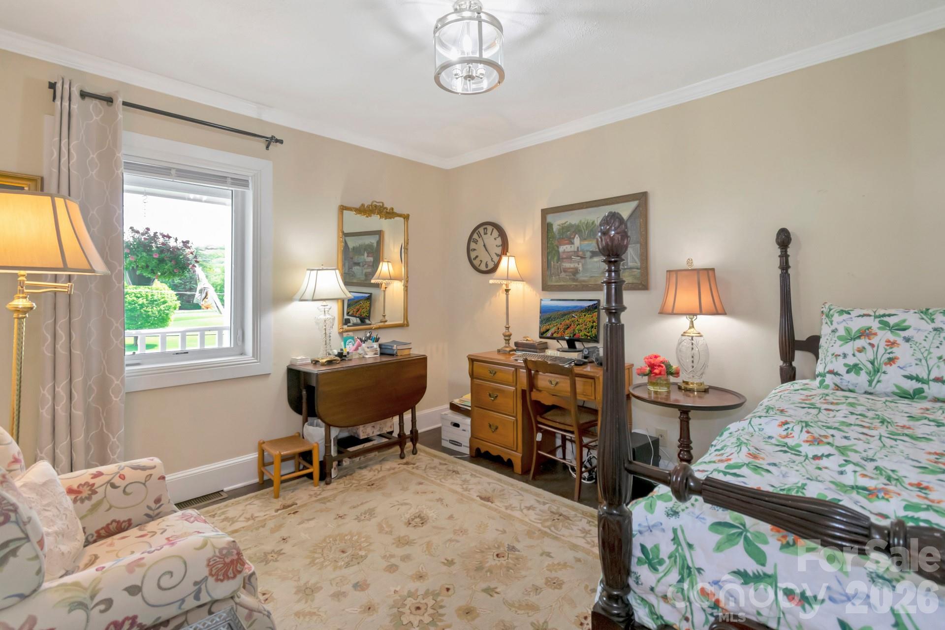 Country Club Estates - Residential