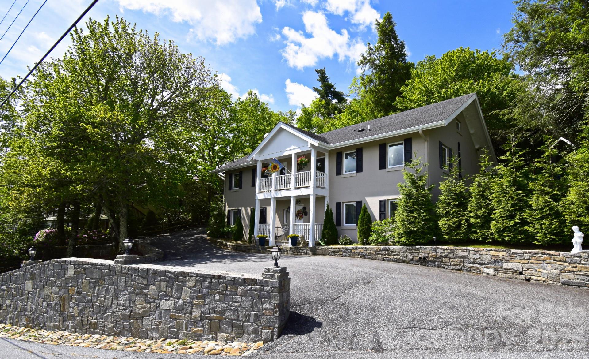 Country Club Estates - Residential