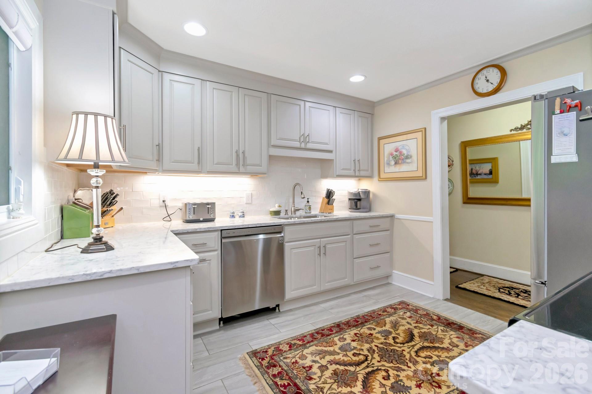 Country Club Estates - Residential