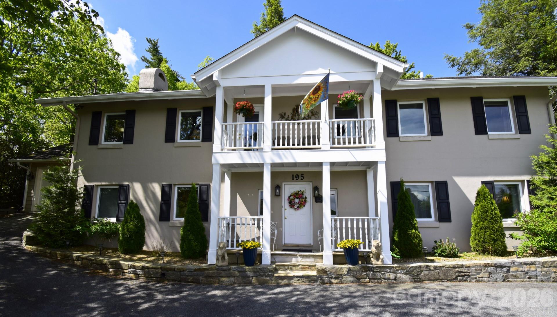 Country Club Estates - Residential