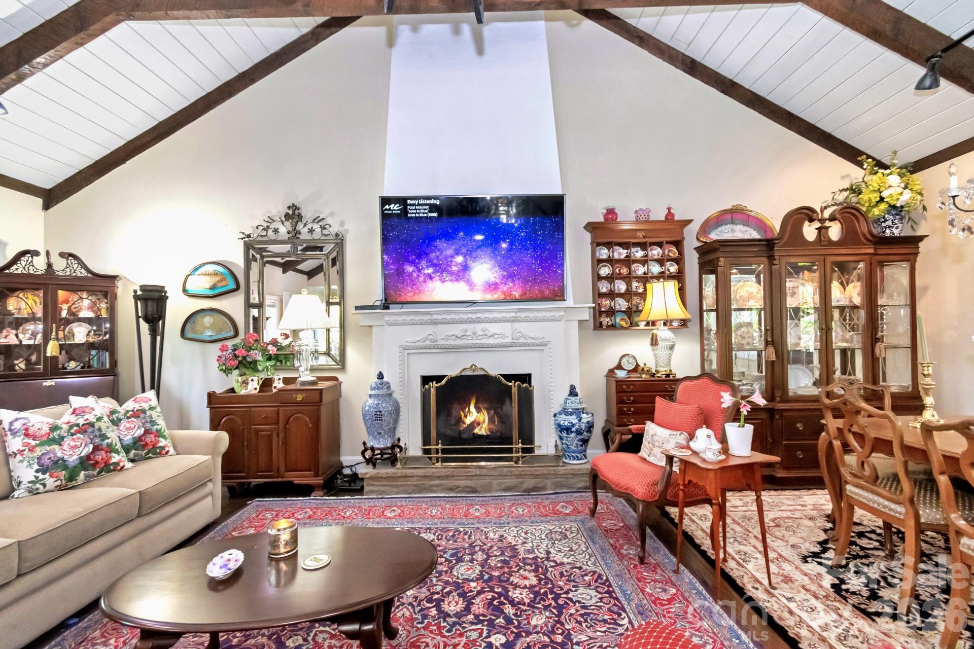 Country Club Estates - Residential