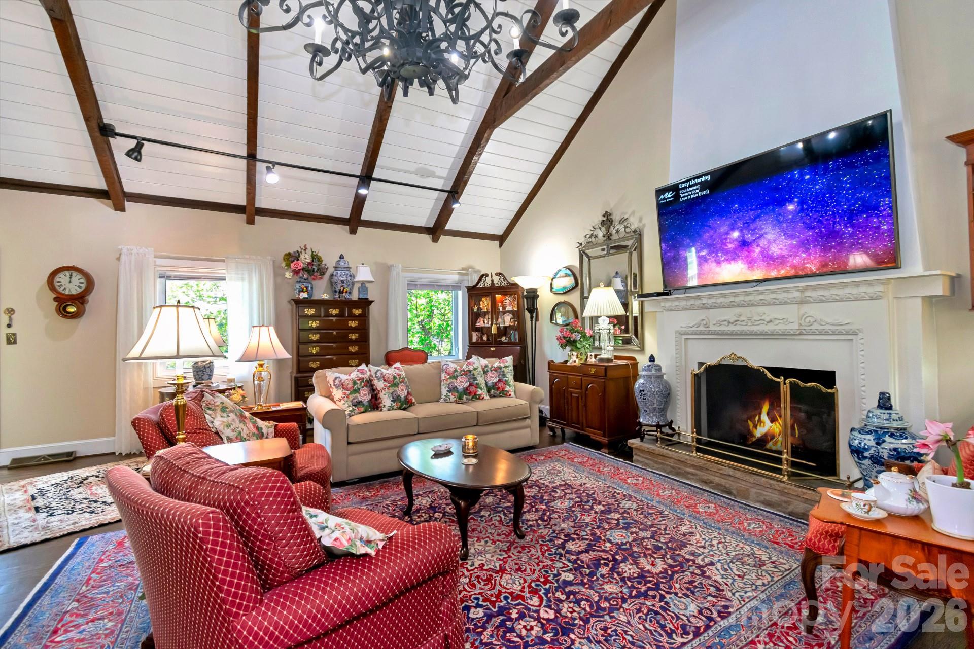 Country Club Estates - Residential