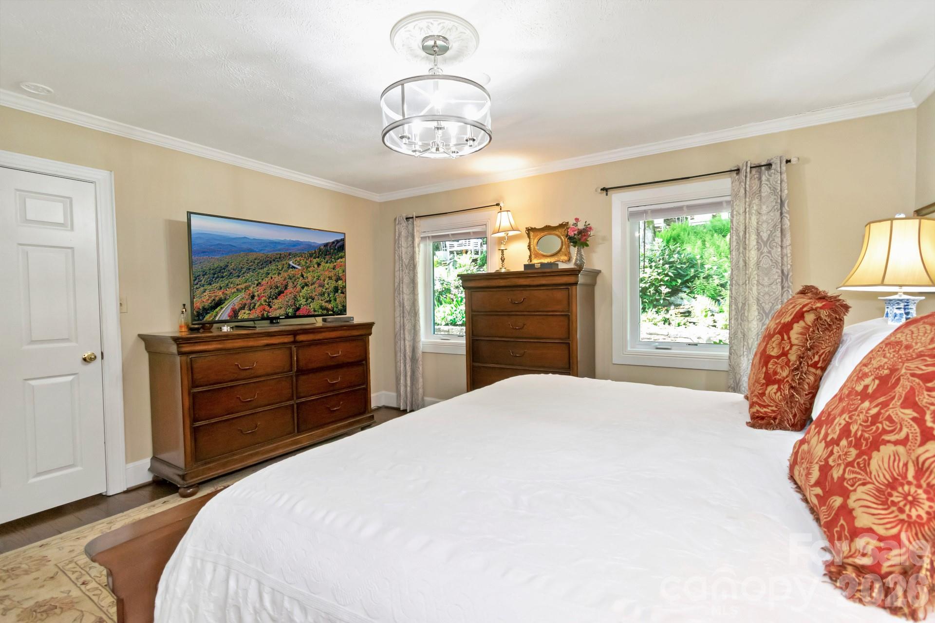 Country Club Estates - Residential