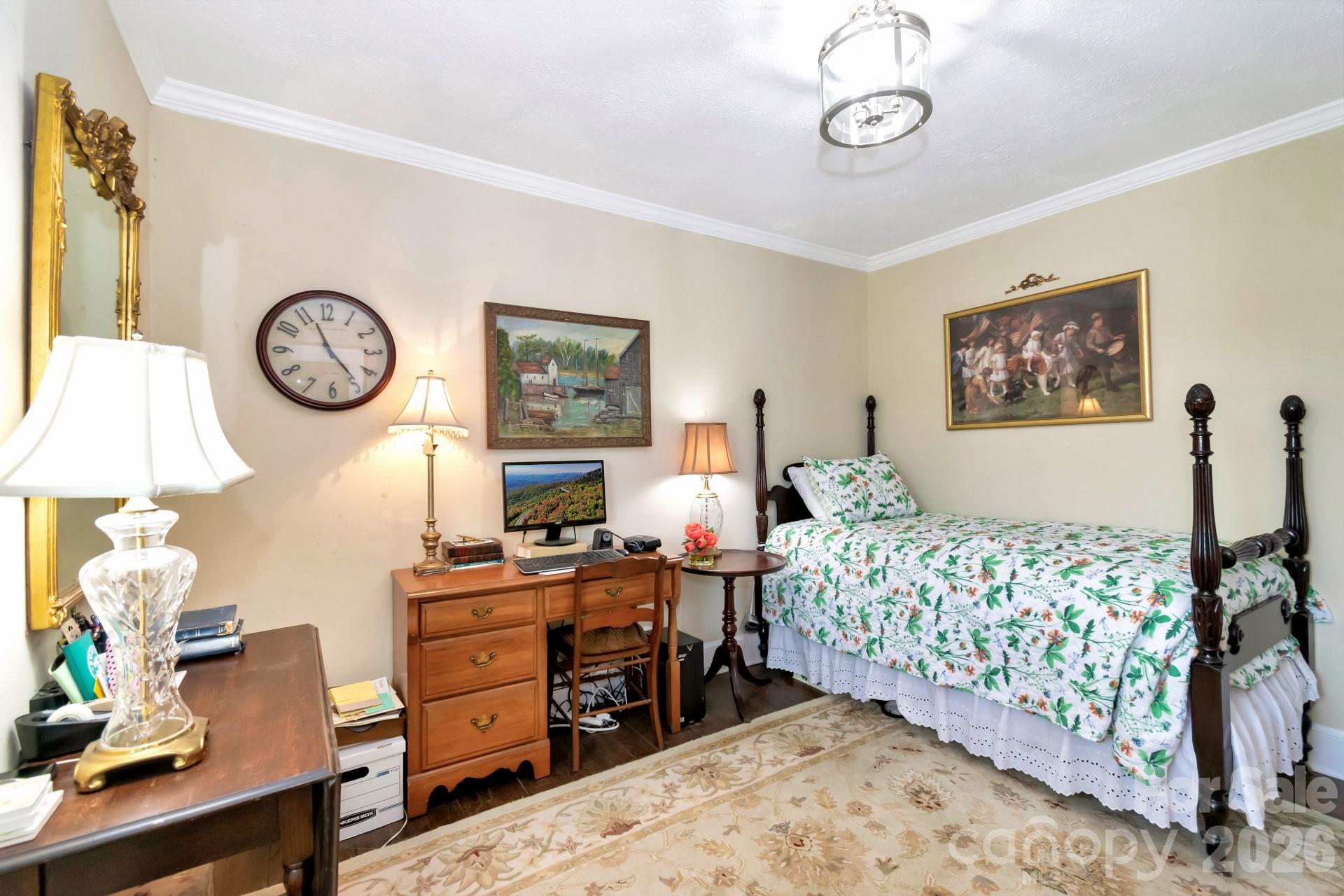 Country Club Estates - Residential