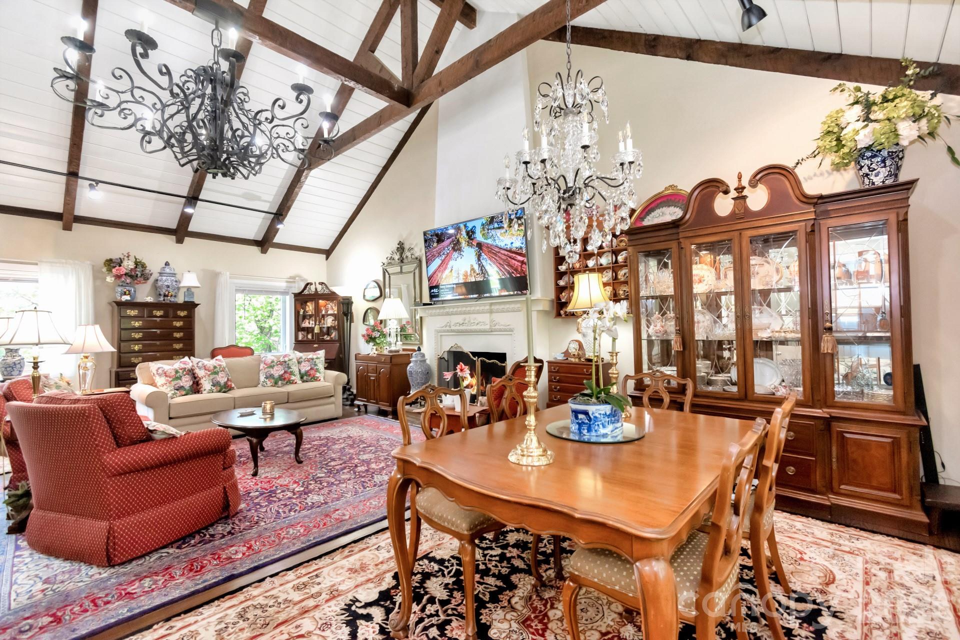 Country Club Estates - Residential