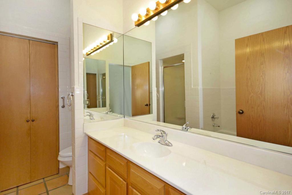 Shady Cove - Residential