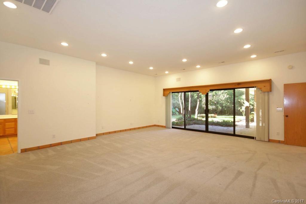 Shady Cove - Residential