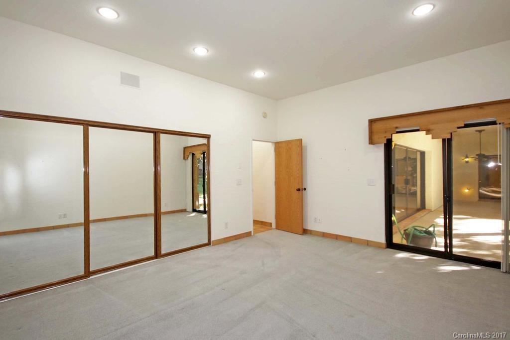 Shady Cove - Residential