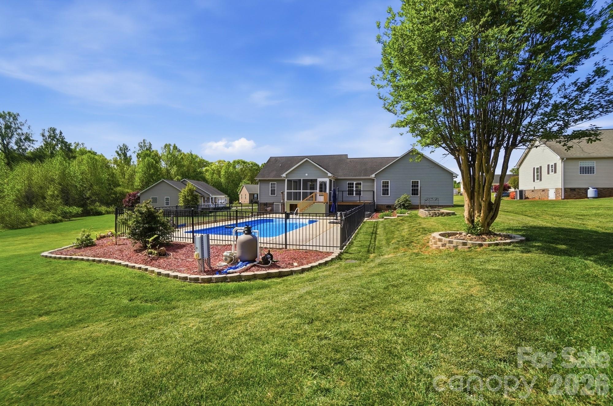 Reynolds Estate - Residential