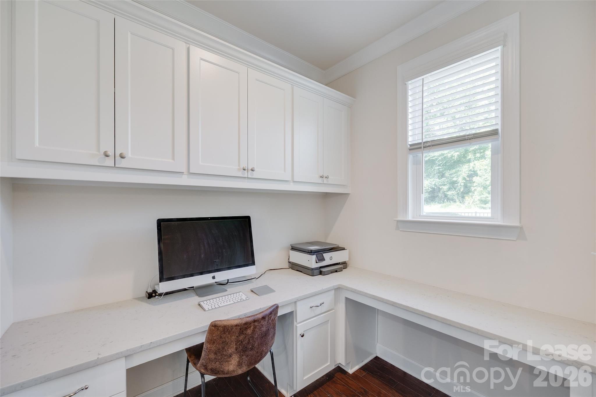 Lake Crest - Residential Lease