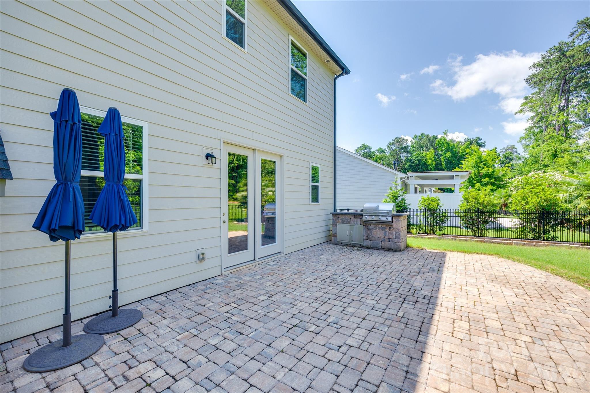 Lake Crest - Residential Lease