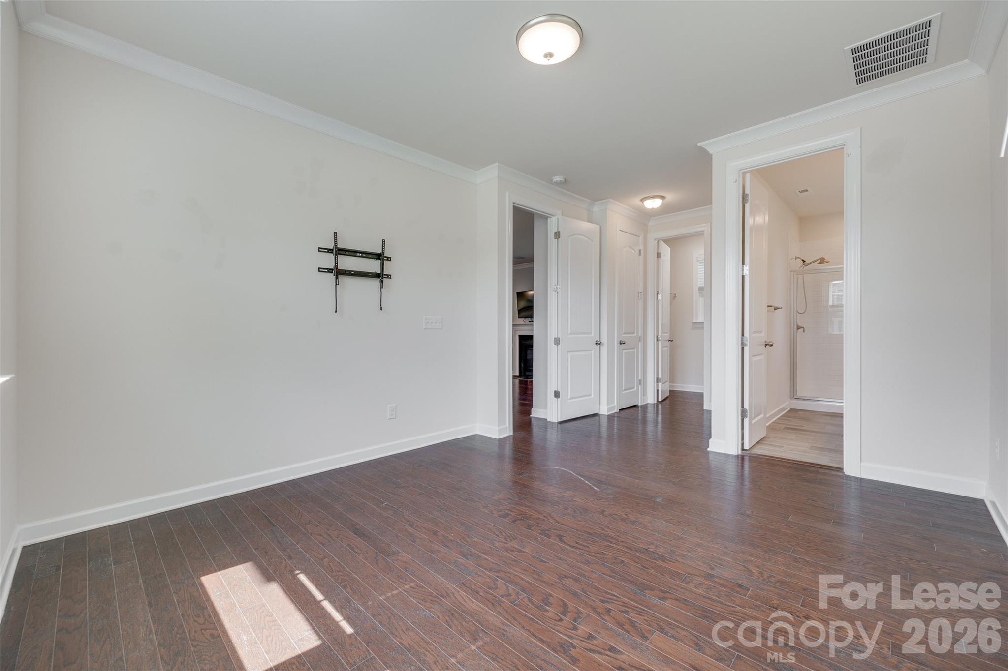 Lake Crest - Residential Lease