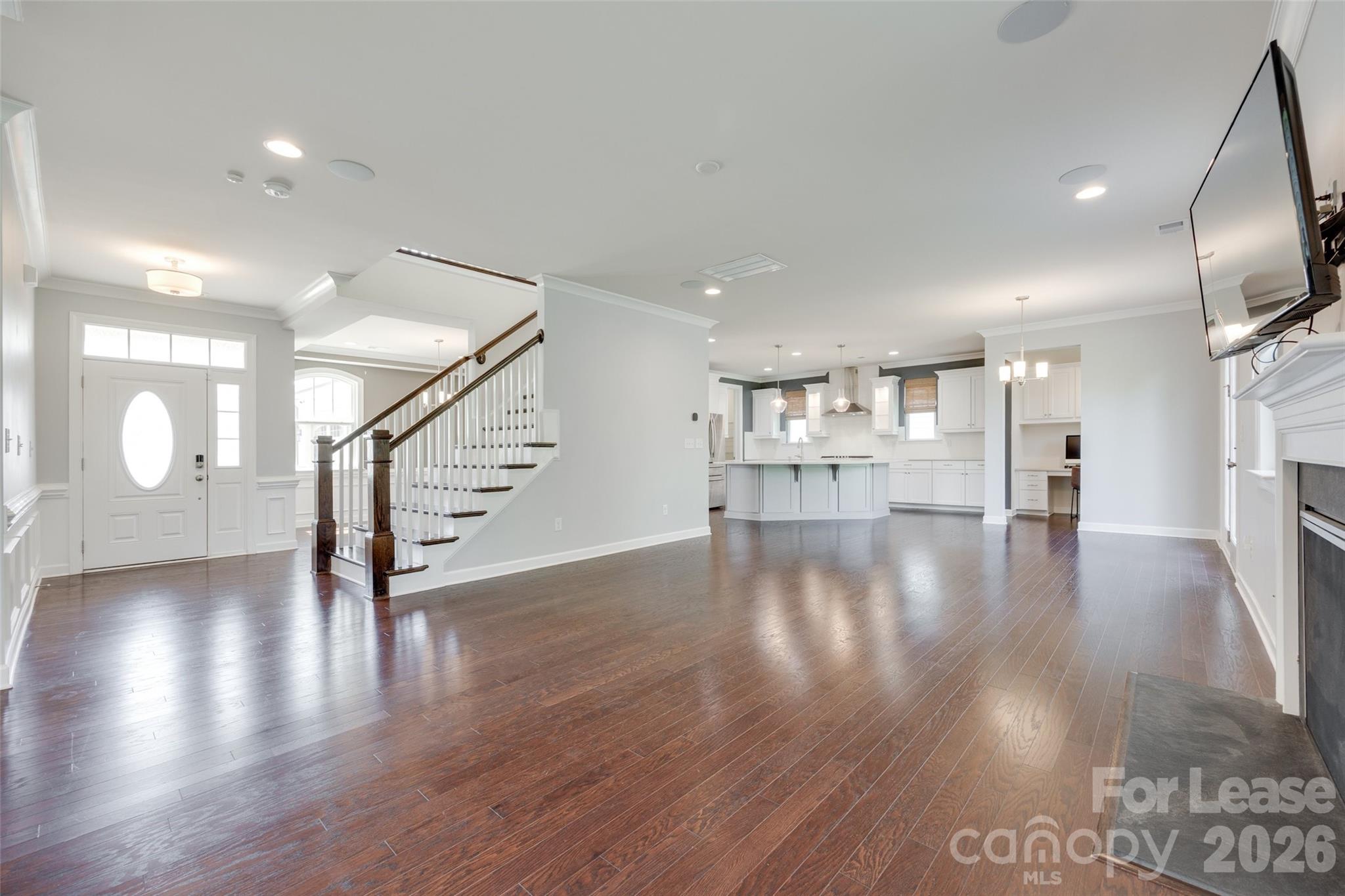 Lake Crest - Residential Lease