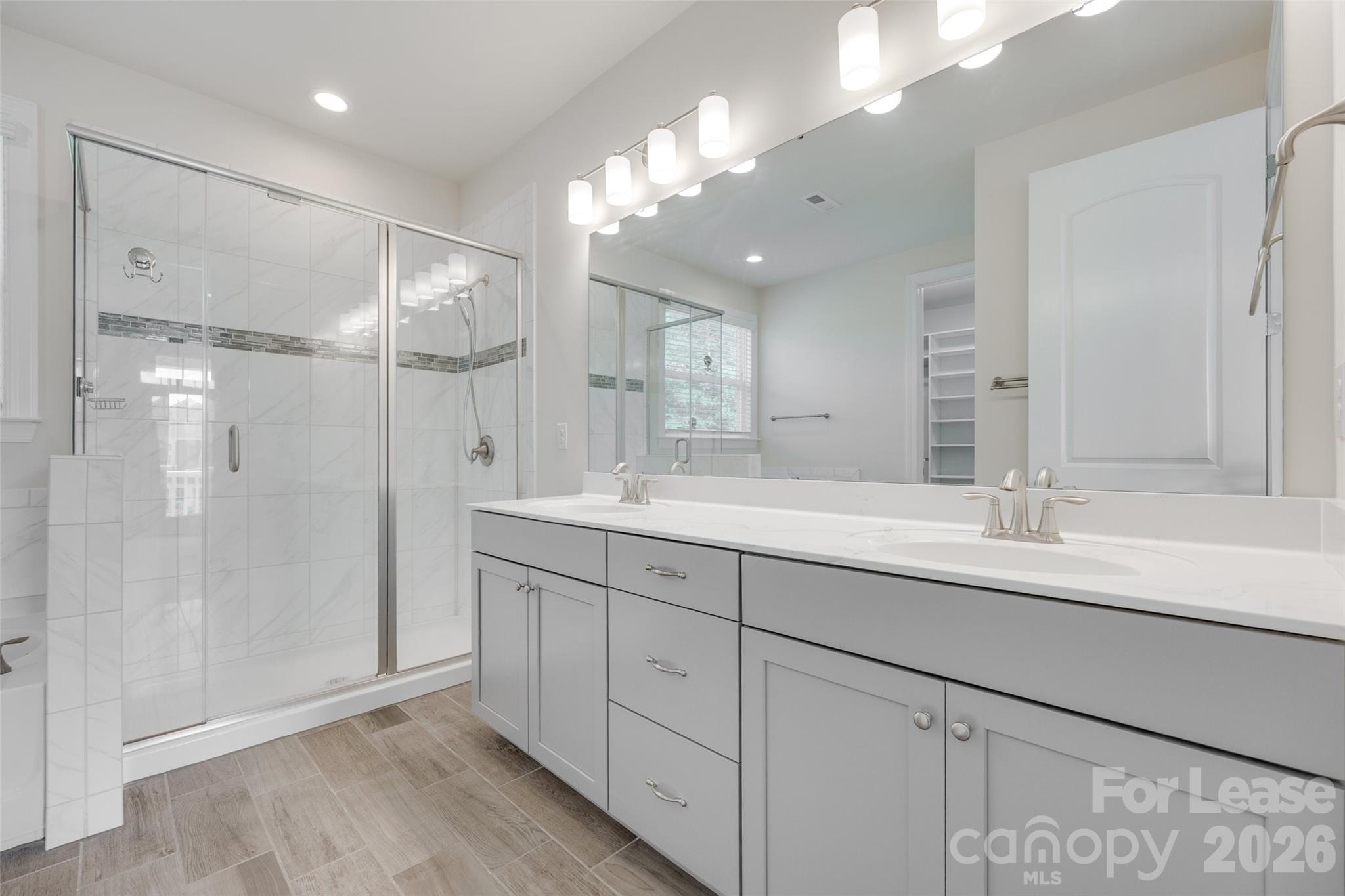 Lake Crest - Residential Lease