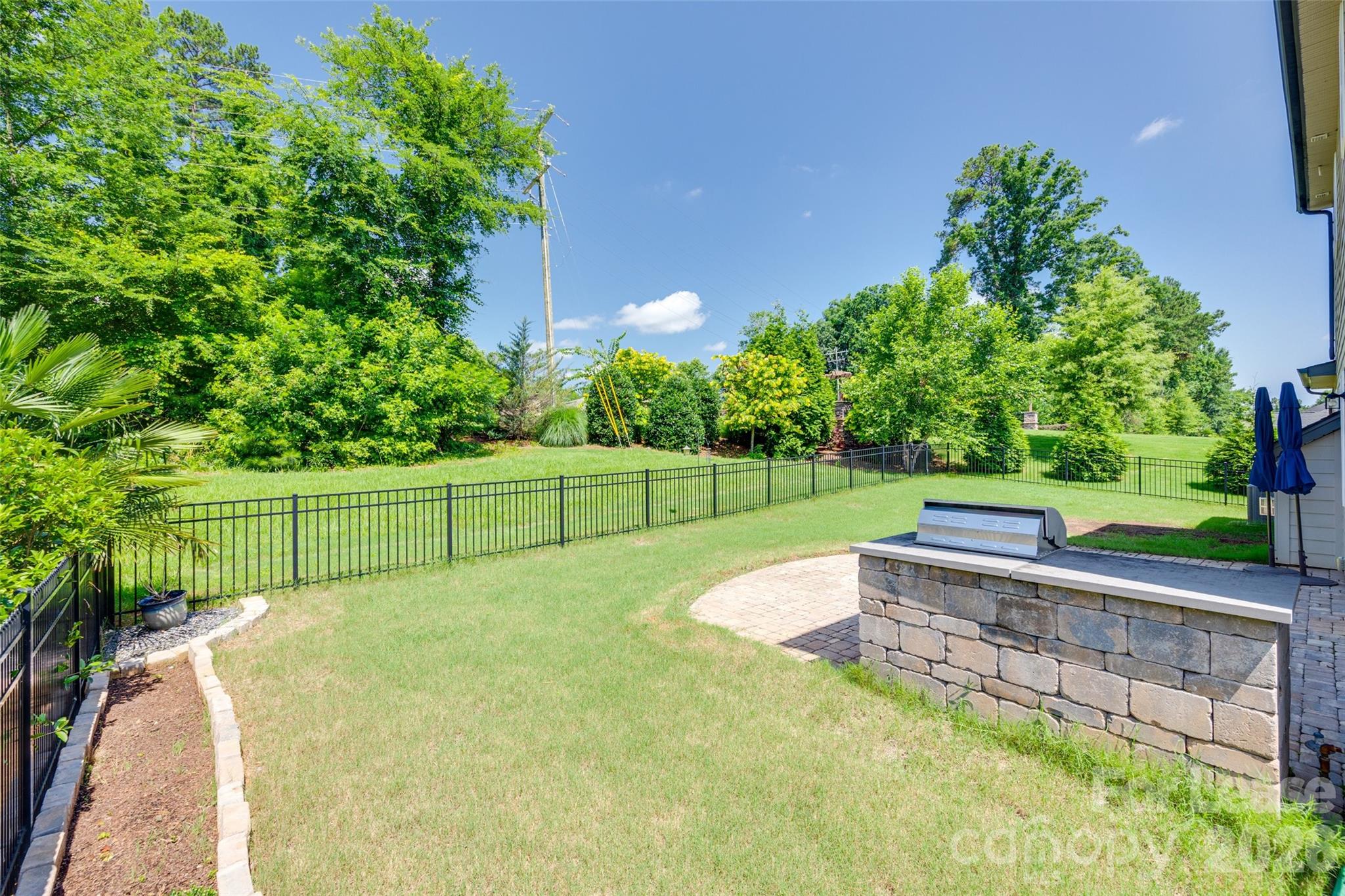 Lake Crest - Residential Lease