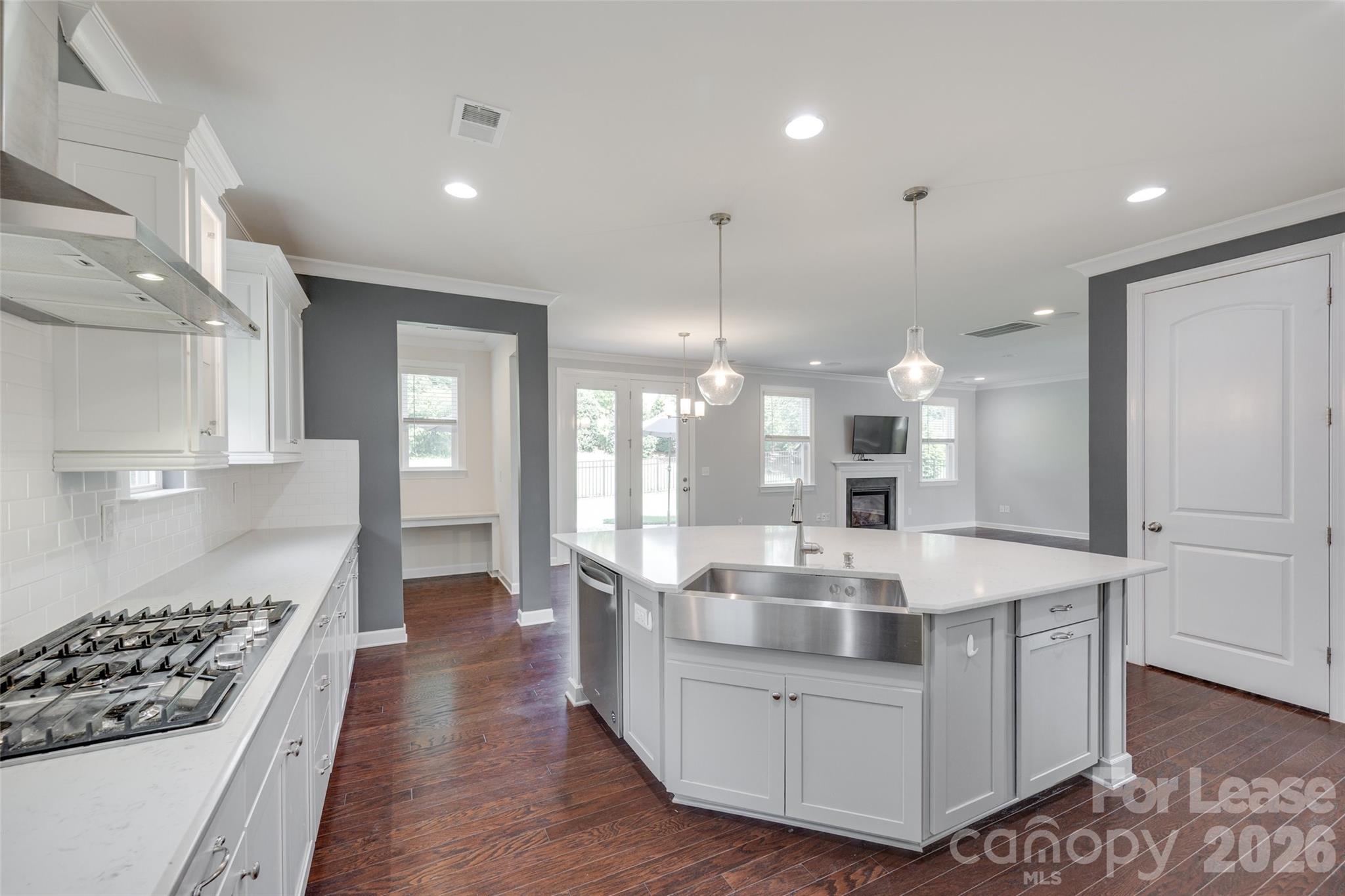 Lake Crest - Residential Lease