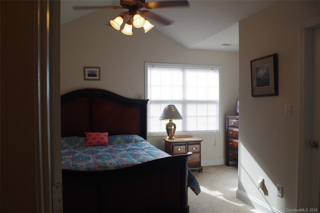 Laurel Creek - Residential