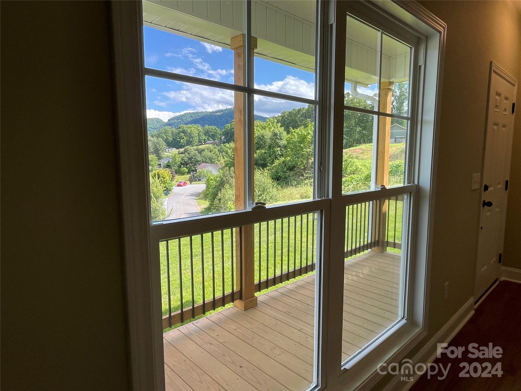 373 Barefoot Ridge