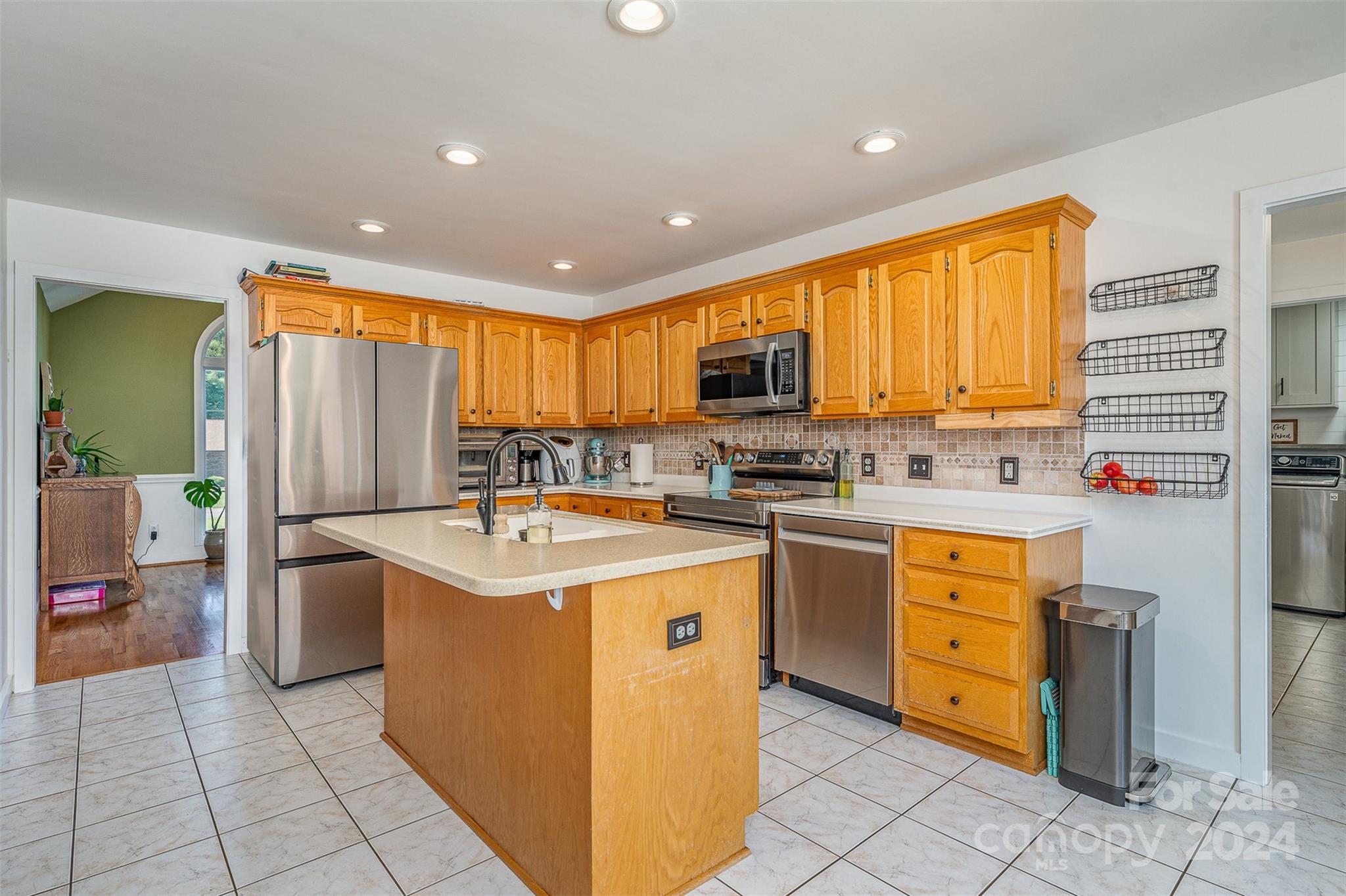 Larkin Sloan Estates - Residential