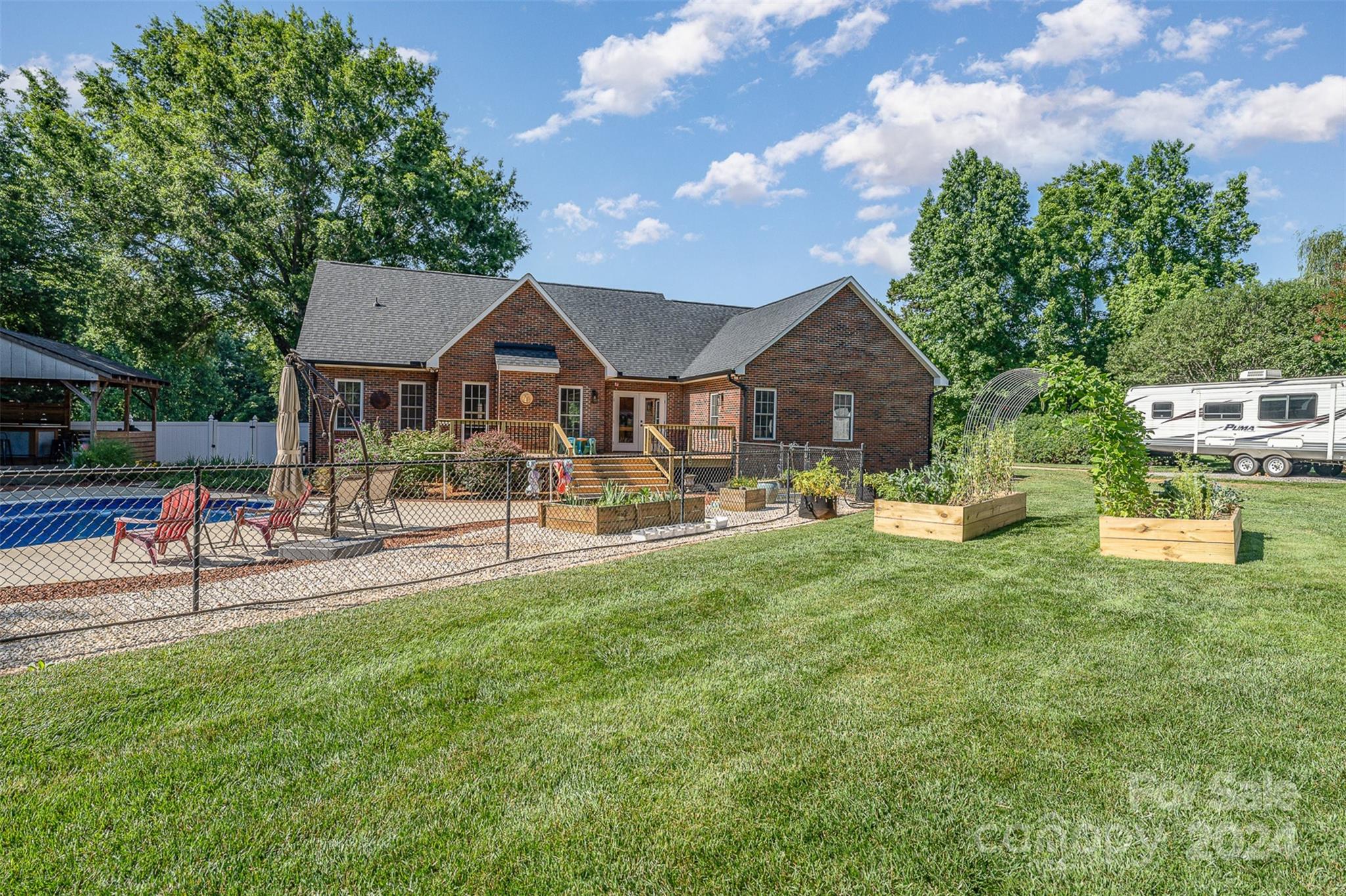 Larkin Sloan Estates - Residential