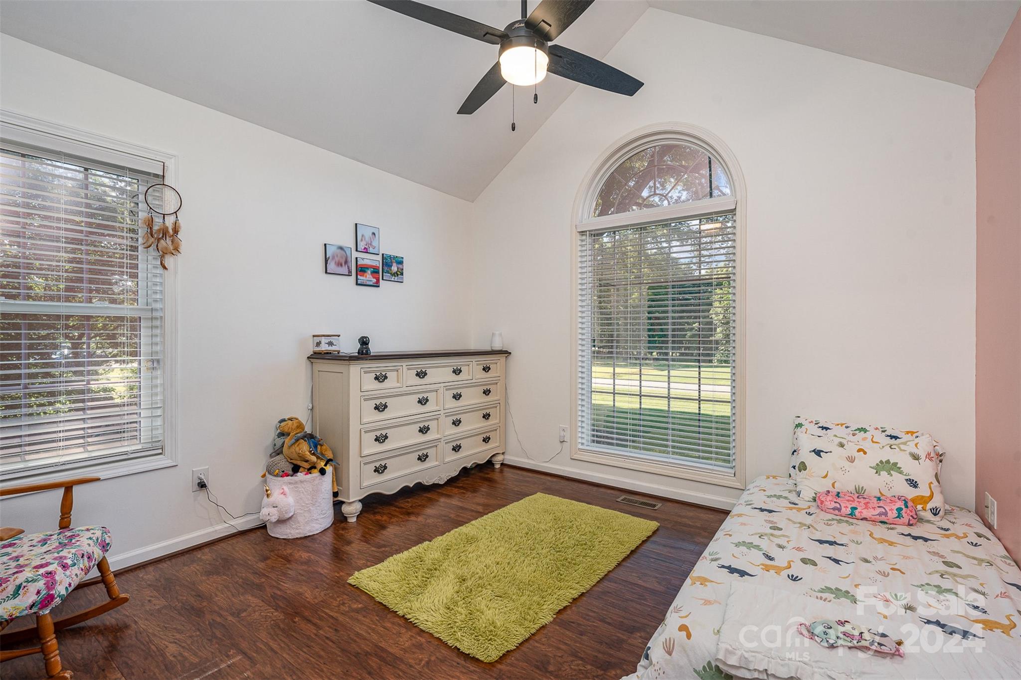 Larkin Sloan Estates - Residential
